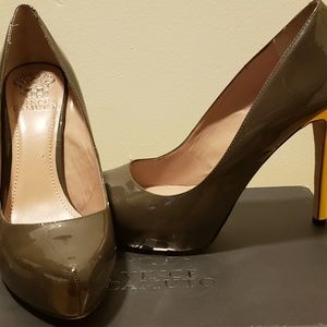 Vince Camuto Grey and yellow pump